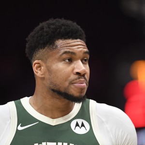 kaiyun.com-字母哥谈交易流言：我无法控制别人说什么 我从未想过或说过离开